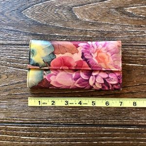 Noa's Leather Collection Floral Wallet
